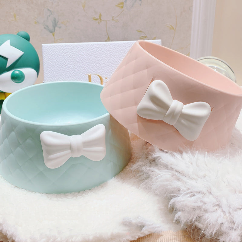 Bow-Shaped Pet Bowl with Non-Slip Base – Kivelle™
