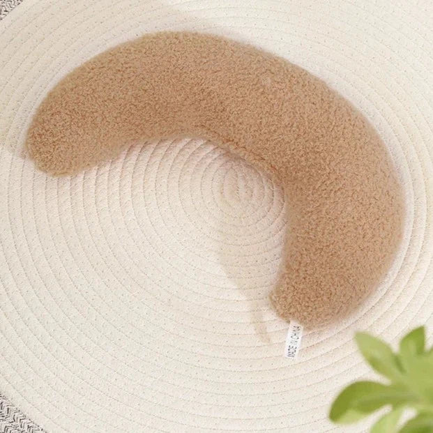 Soft Moon-Shaped Cotton Pet Pillow for Dogs & Cats – Lunetta™