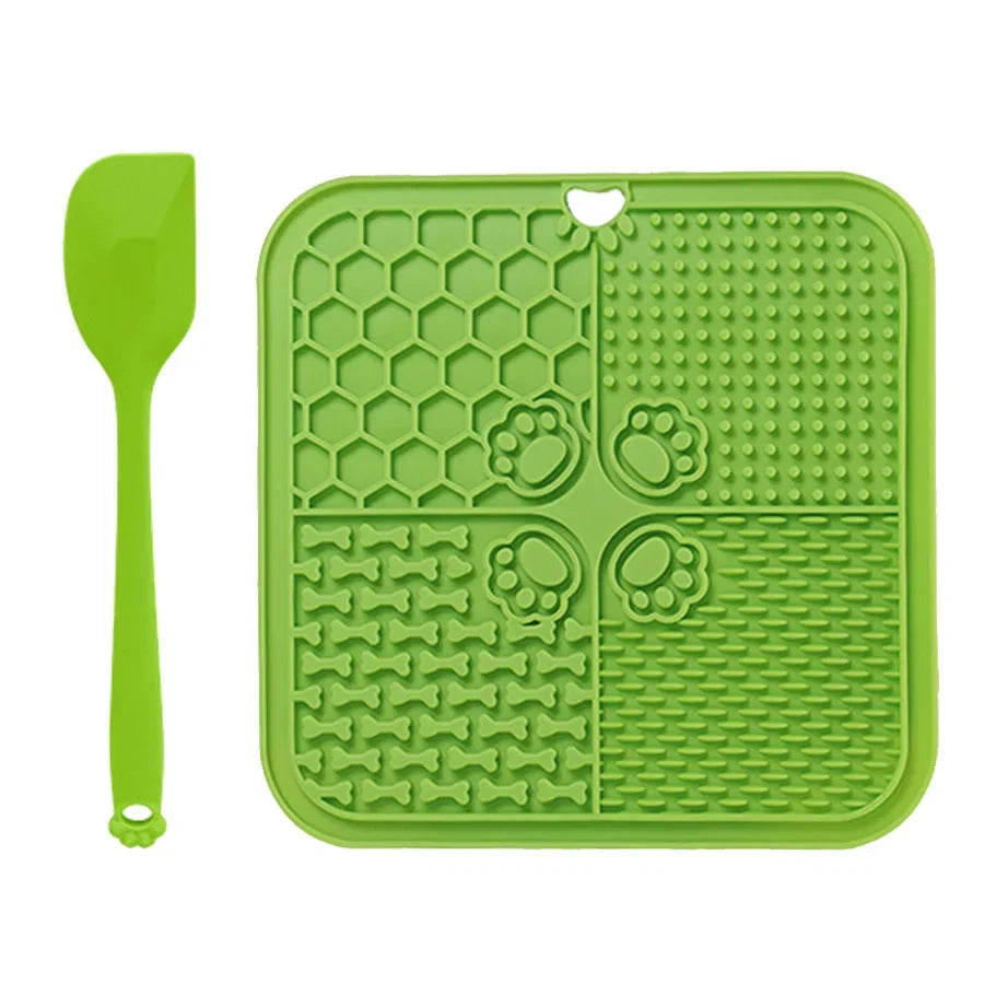 Silicone Slow Feeder Licking Mat with Spatula for Dogs & Cats – Lapzo™