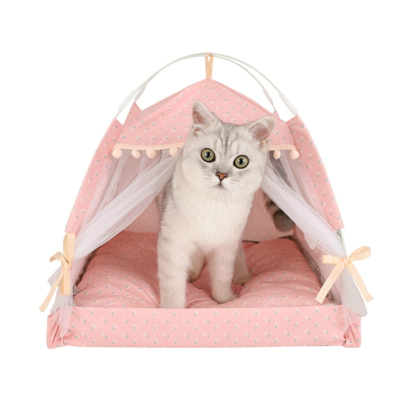 Cotton Pet Tent Bed with Colorful House-Style Design – Nestora™
