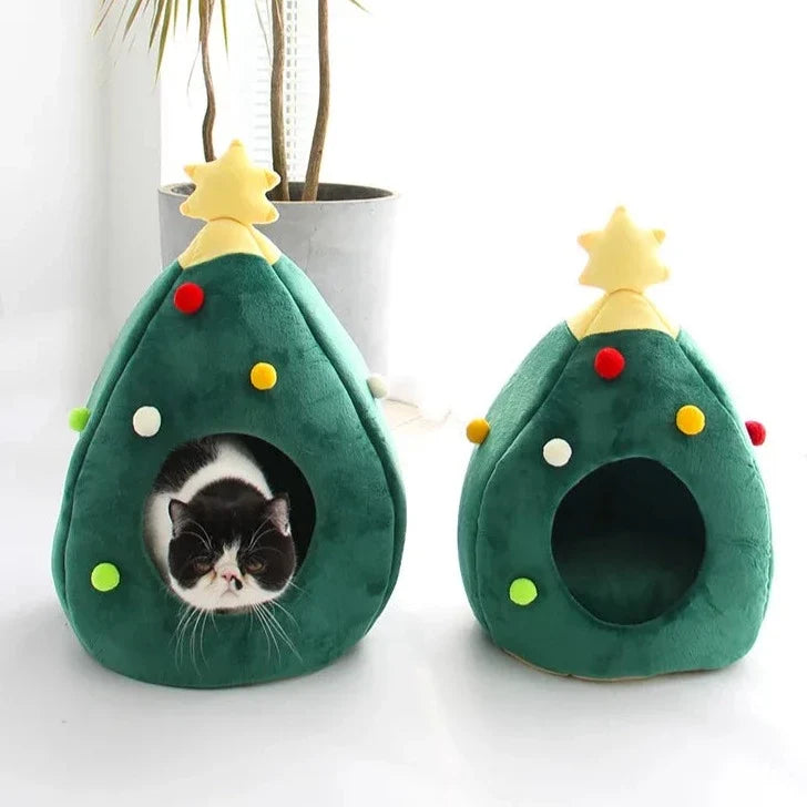 Christmas Tree Pet Cave Bed in Cotton – HollyHide™