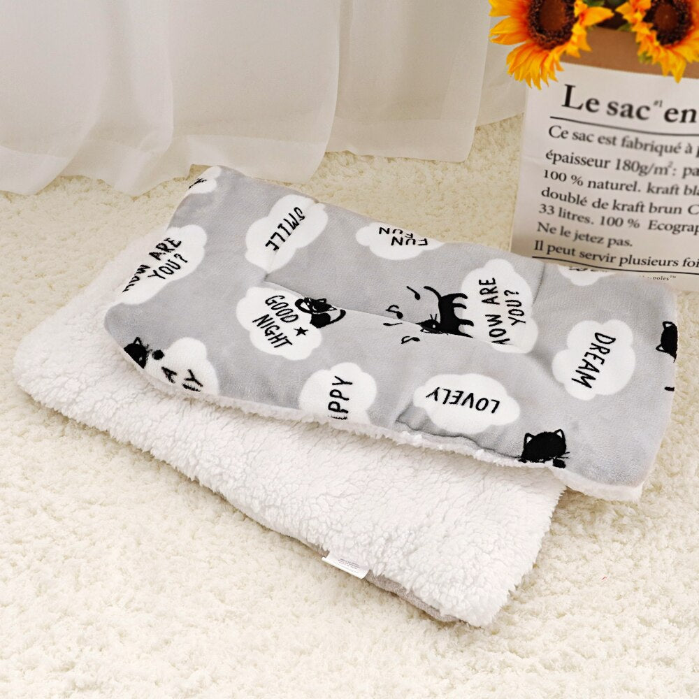 Pet Sleeping Mat in Gray or Pink – Abele™
