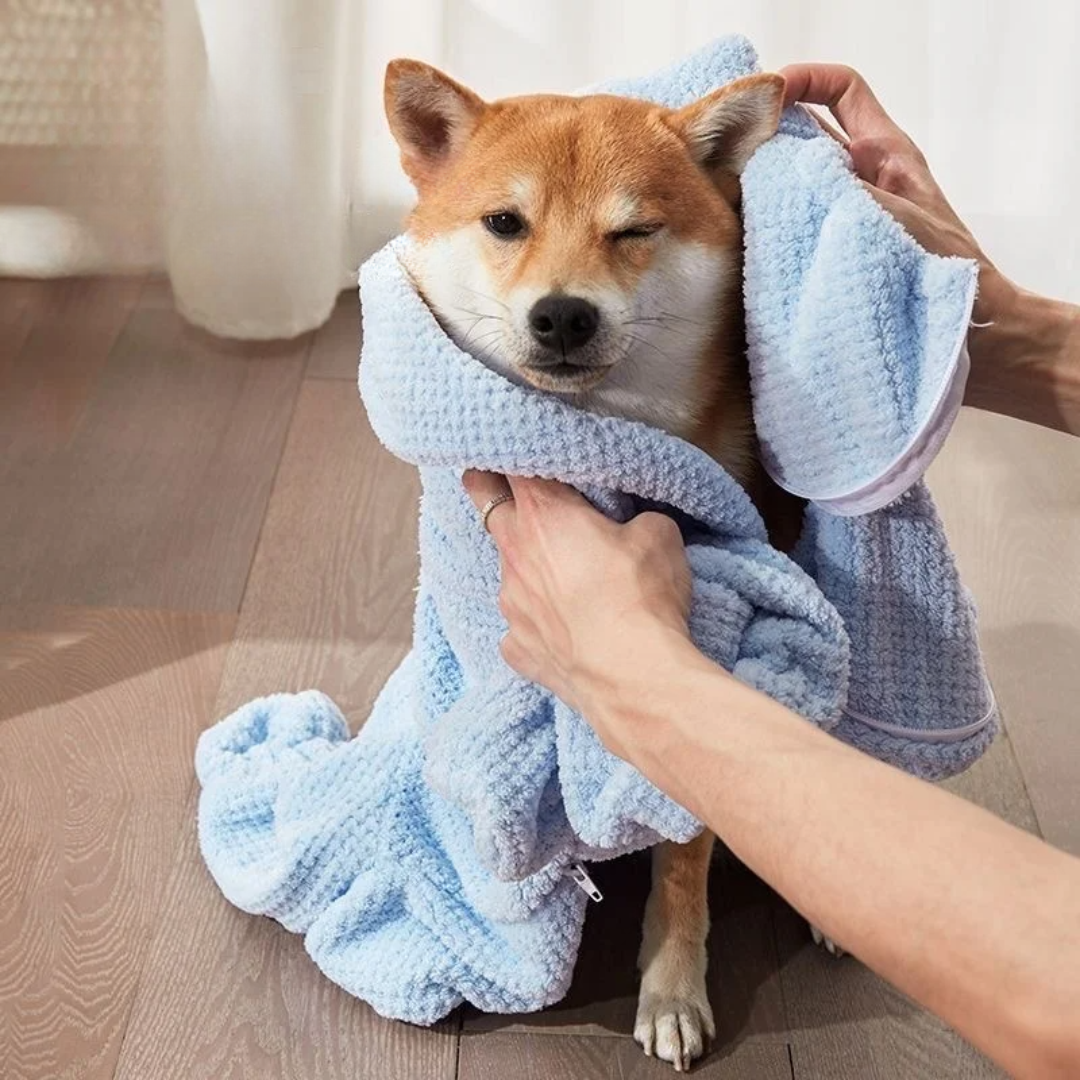 Absorbent Pet Bathrobe Towel, Quick-Dry Coral Fleece – Toweza™