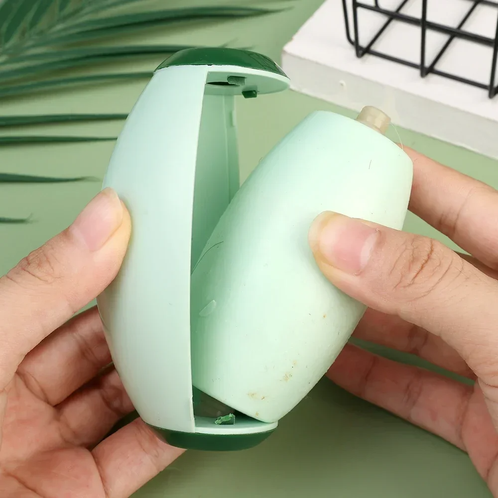 Reusable Pet Hair Lint Roller for Clothes, Furniture & Cars – Vello™