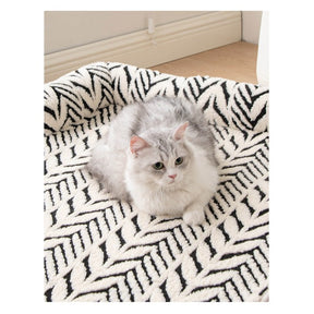 Coral Velvet Pet Sofa Bed in Two Sizes – Veloura™