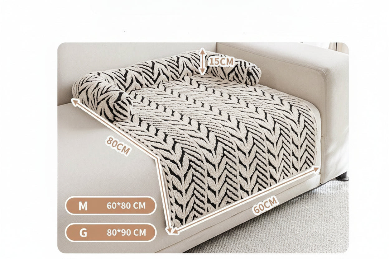 Coral Velvet Pet Sofa Bed in Two Sizes – Veloura™