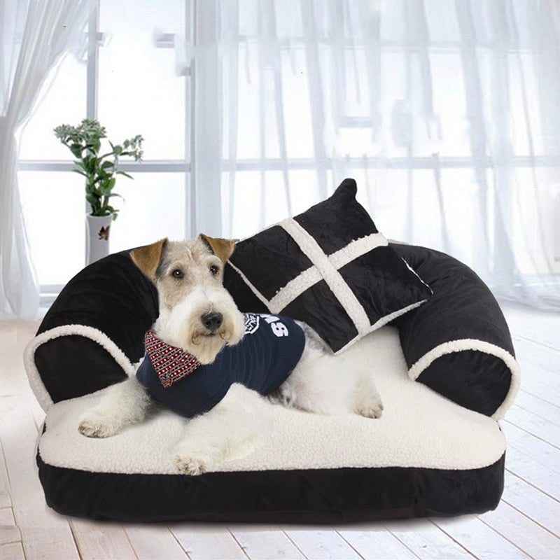 Velvet Pet Bed with Removable Cover & Non-Slip Base – Restelle™