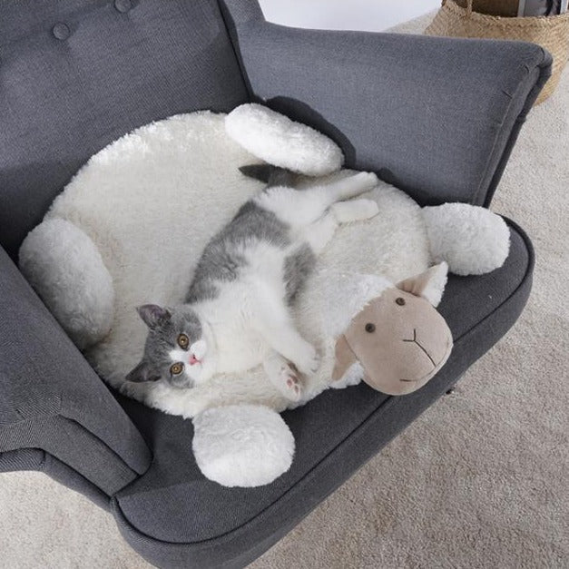 Sheep-Shaped Pet Bed Mat with Non-Slip Design for Cats & Dogs – Woolsy™