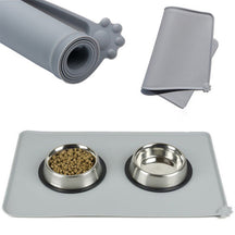 Foldable Silicone Pet Feeding Mat – Silvo™