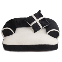 Velvet Pet Bed with Removable Cover & Non-Slip Base – Restelle™