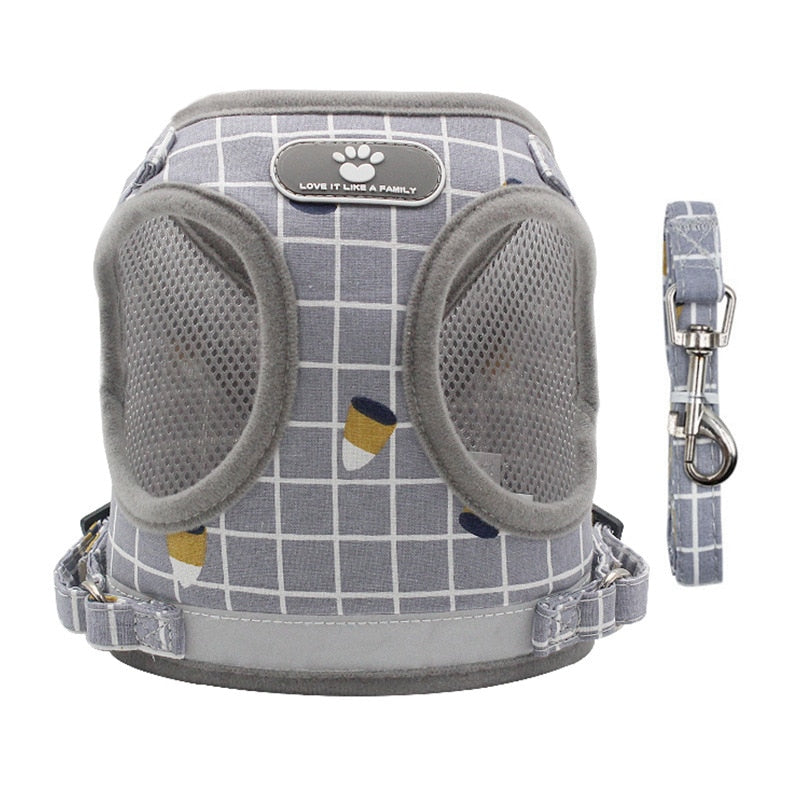 Plaid Reflective Pet Vest Harness with Leash Set – Plaidly™