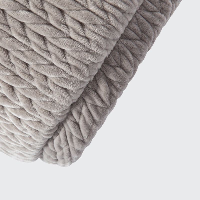 Enclosed Cave Pet Bed in Gray or Pink – Nooksy™