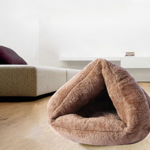 Machine-Washable Velvet Pet Cave Bed with PP Cotton – VelvetNook™