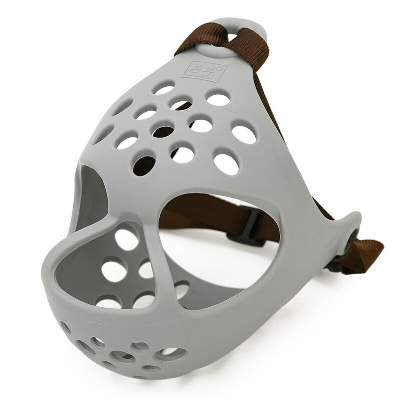 Breathable Anti-Bite Pet Muzzle – MuzzleSafe™