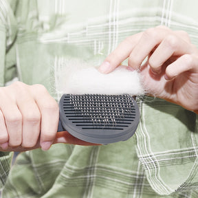 Self-Cleaning Deshedding Brush for Dogs & Cats – Nyko™