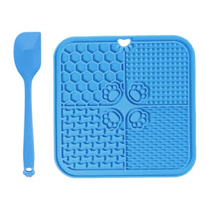 Silicone Slow Feeder Licking Mat with Spatula for Dogs & Cats – Lapzo™