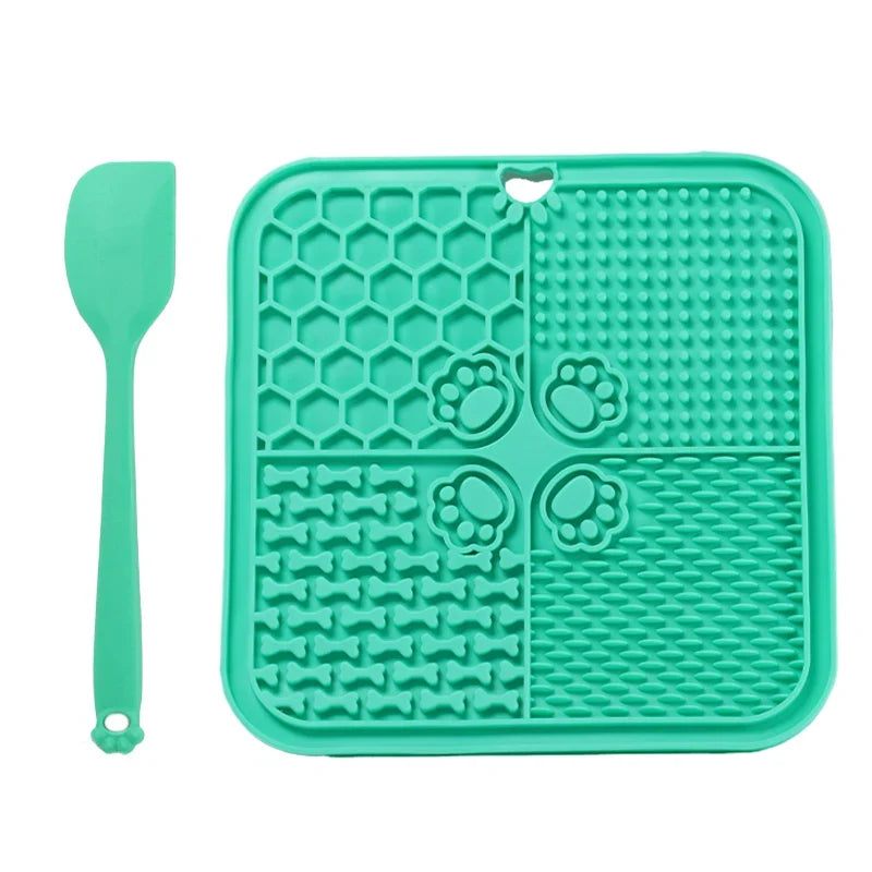 Silicone Slow Feeder Licking Mat with Spatula for Dogs & Cats – Lapzo™