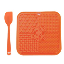 Silicone Slow Feeder Licking Mat with Spatula for Dogs & Cats – Lapzo™
