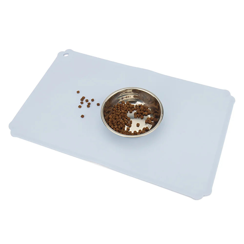 Silicone Pet Feeding Mat for Bowls and Feeders – Matlo™