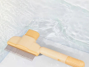 Self-Cleaning Slicker Brush for Dogs & Cats – ClickClean™