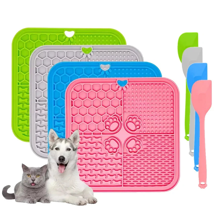 Silicone Slow Feeder Licking Mat with Spatula for Dogs & Cats – Lapzo™