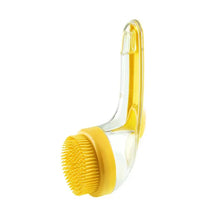 Pet Bath Massage Brush with Shampoo Dispenser – Scrubwyn™
