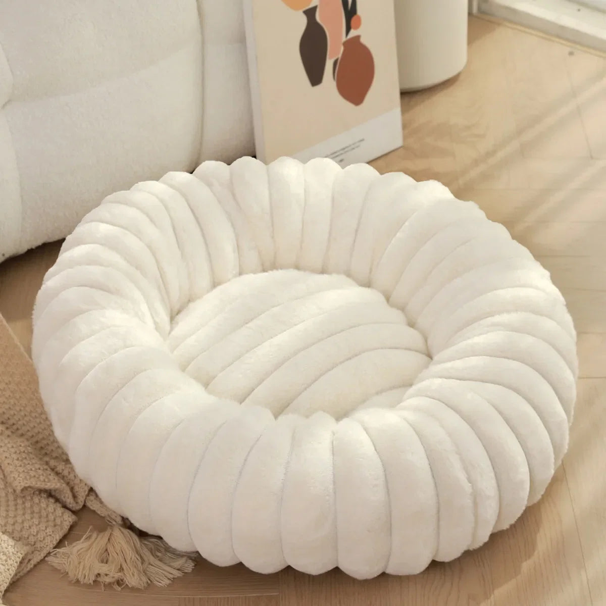 Plush Round Pet Bed with Honeycomb Texture – HoneyPuff™