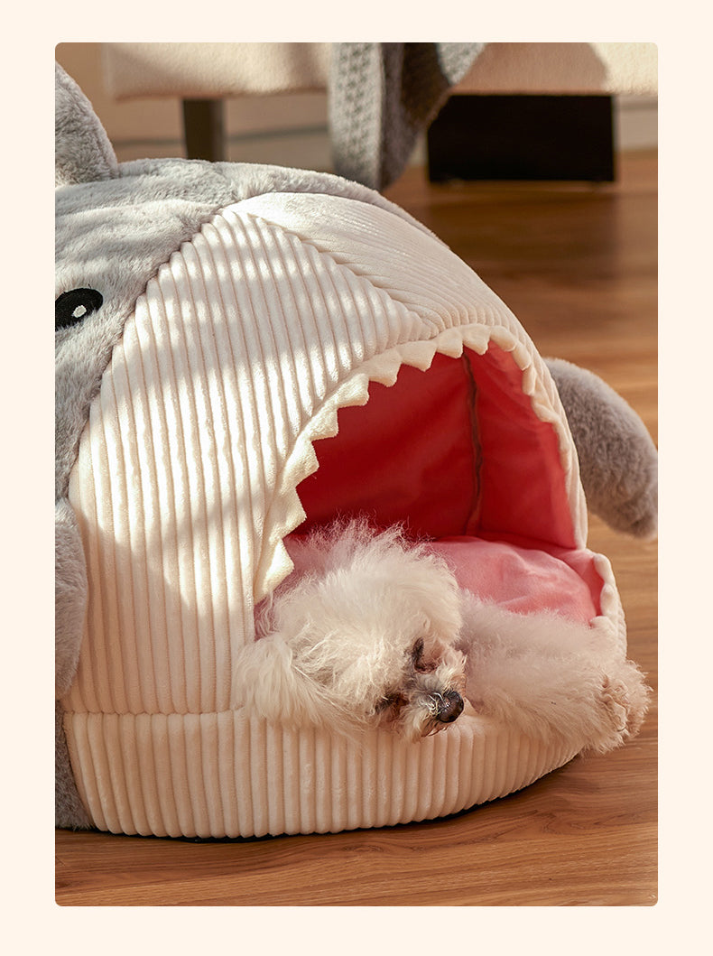 Shark-Shaped Pet Cave Bed with Non-Slip Bottom – SharkNook™