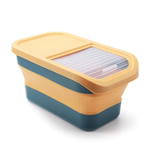 Collapsible Pet Food Storage Container with Scoop – Grainly™
