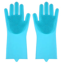 Silicone Pet Bathing Glove for Dogs & Cats – PawMitt™