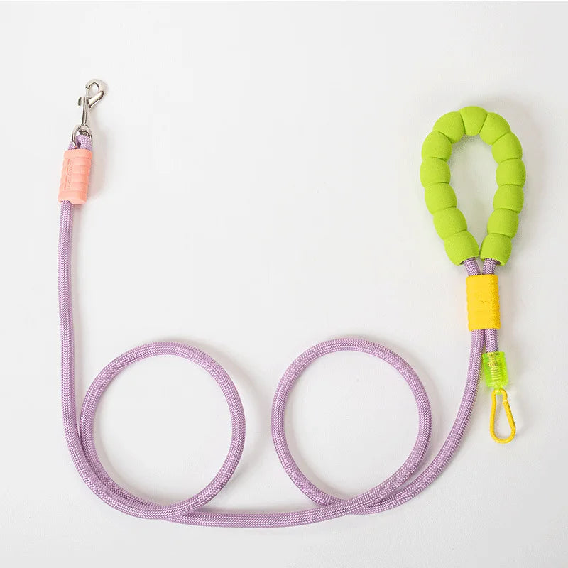 3-in-1 Pet Leash with Poop Bag Holder – Trekka™
