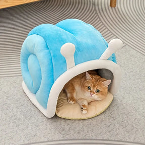 Snail-Shaped Cave Pet Bed with Washable Cushion – SnailNest™