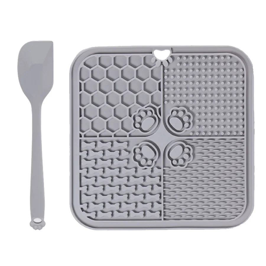Silicone Slow Feeder Licking Mat with Spatula for Dogs & Cats – Lapzo™