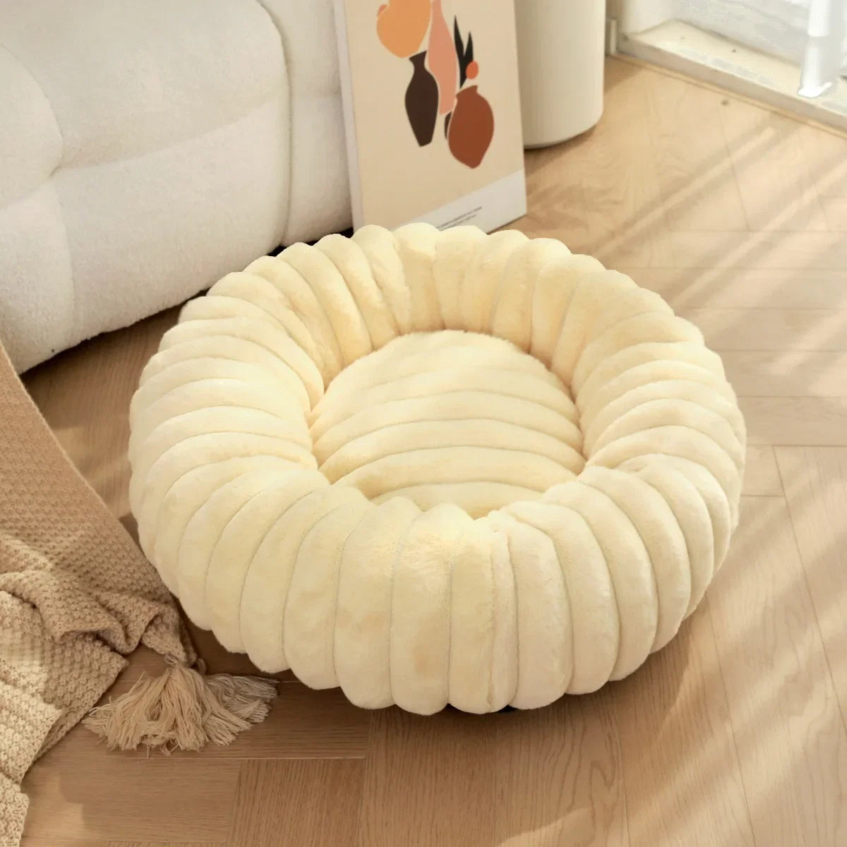 Plush Round Pet Bed with Honeycomb Texture – HoneyPuff™