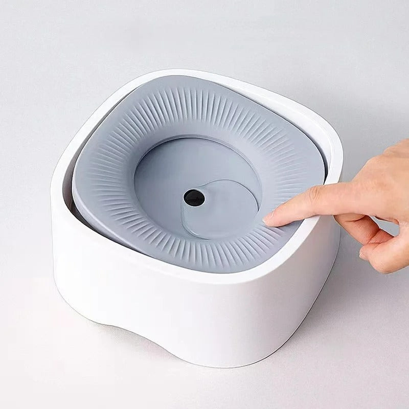 Floating Anti-Splash Pet Bowl – No-Spill Water Dish – Floatie™